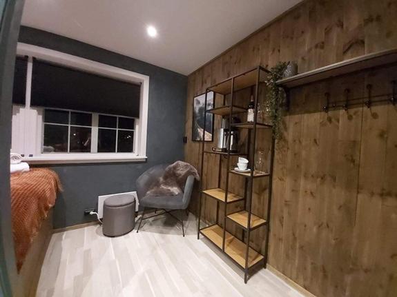 På billedet ses objektet Fossheim Lodge Nr 10 beliggende i byen Torset.