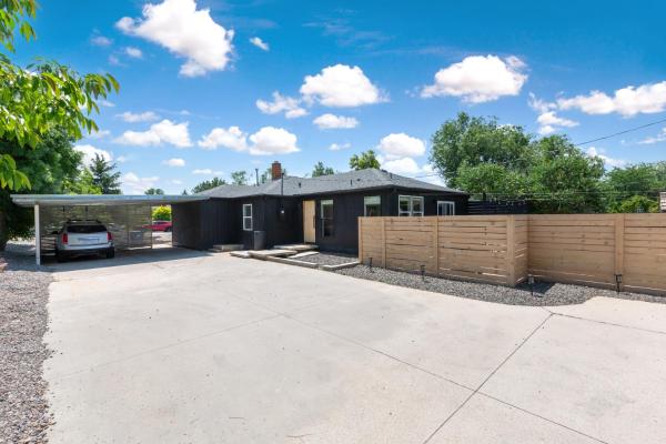 Foto 6: Off-Broadway - Modern woutdoor haven