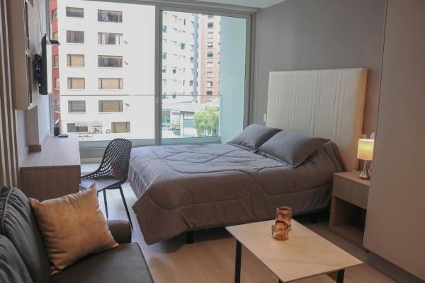 A la foto es mostra l'objecte Silver Studio Pool Comfy Garage CheckinEC situat a la ciutat de Quito.