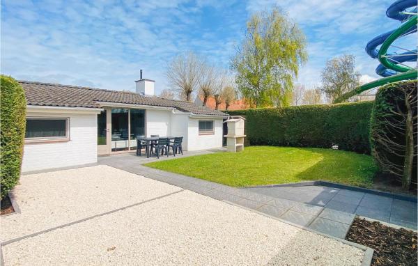 Na fotografii je vidět objekt 3 Bedroom Awesome Home In Oostduinkerke nacházející se ve městě Oostduinkerke.