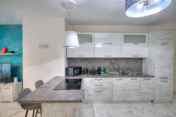 Foto 2: Spacious & modern 3 bedroom near seafront JBOR1-1