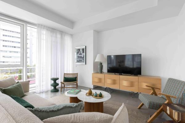 Exclusive Meier on Rothschild by Five Stay, Tel Aviv