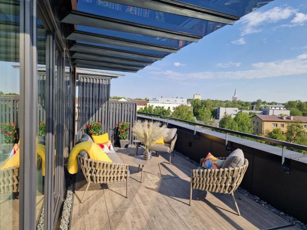 A la foto es mostra l'objecte Artisa Riia Str 20a Luxury 2BR Penthouse Apartment situat a la ciutat de Tartu.