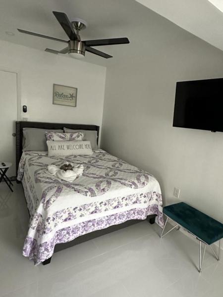 Na fotografii je vidět objekt Casa West Miami nacházející se ve městě Miami.