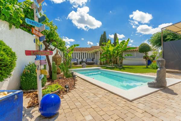 Lodge Berik - Loft Pour 2 Avec Piscine - Beaucaire