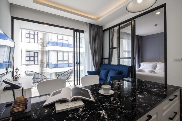 Palmyrah Surin Beach Residence - Phuket