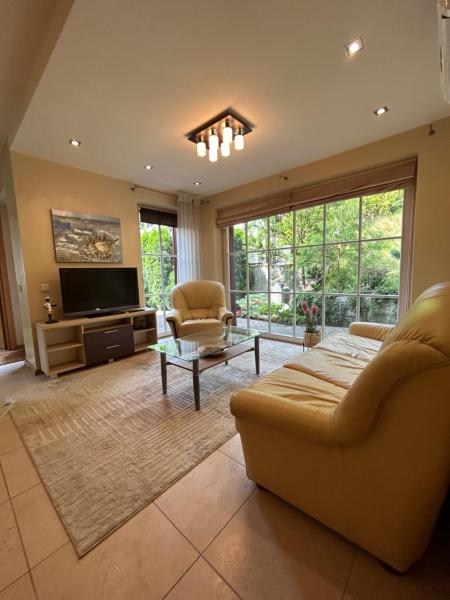 A la foto es mostra l'objecte Villa ARB situat a la ciutat de Juodkrantė.