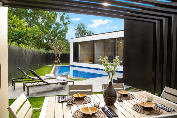På billedet ses objektet Villoft Zen Living Resort beliggende i byen Thalang.