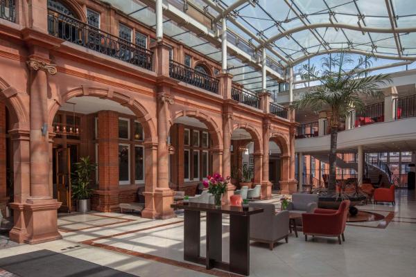 The Crown London Hotel, Cricklewood North West London, WorldHotels Distinctive, London