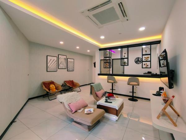 Na fotografii je vidět objekt C Boutique Townhouse Station 18 Ipoh By irainbow nacházející se ve městě Ipoh.