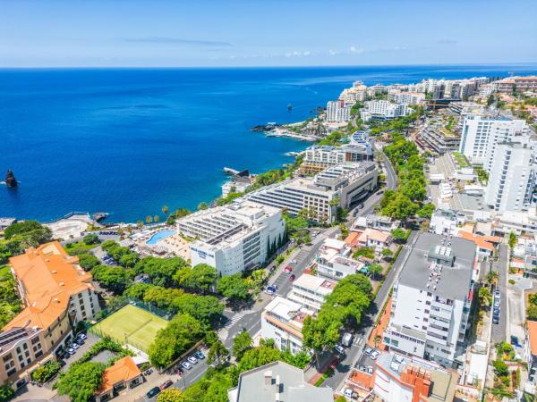 A la foto es mostra l'objecte Lido Sunrise Apartment by Homie situat a la ciutat de Funchal.