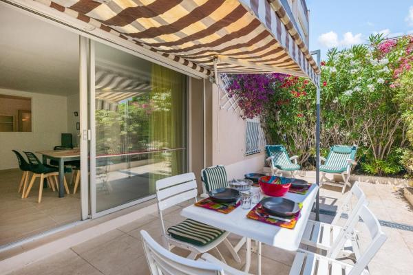 A la foto es mostra l'objecte Appartement Jura - Welkeys situat a la ciutat de Bandol.