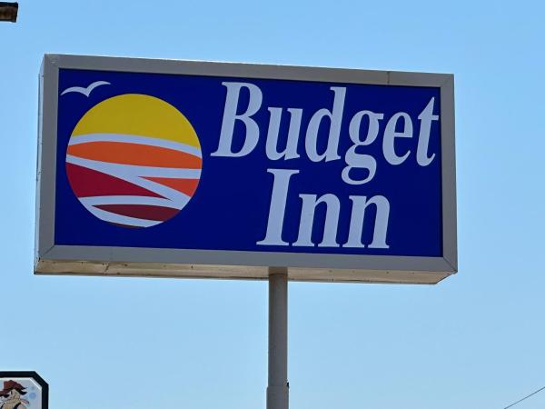 A la foto es mostra l'objecte Budget inn situat a la ciutat de Riviera.