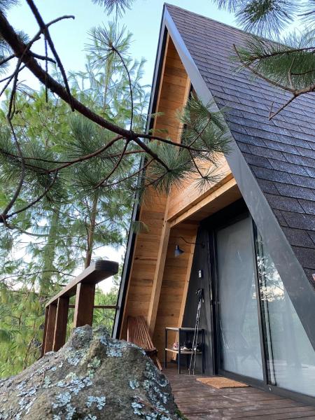 A la foto es mostra l'objecte Cabañas Chalets Piedra Alta Zacatlan situat a la ciutat de Camotepec.