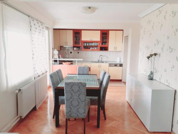 照片显示了位于Ljubuški市的Spacious 80m2 Apartment in the Center物件。