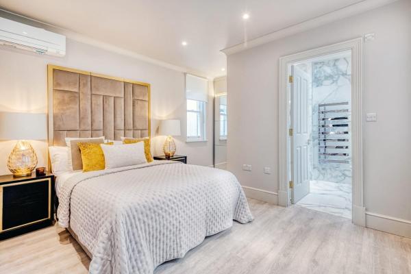 Marble Arch Suite 3, London