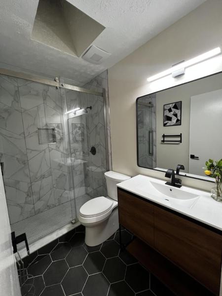 Photo 4 : Spacious & Cozy - Close to Fort Moore - Pool Table