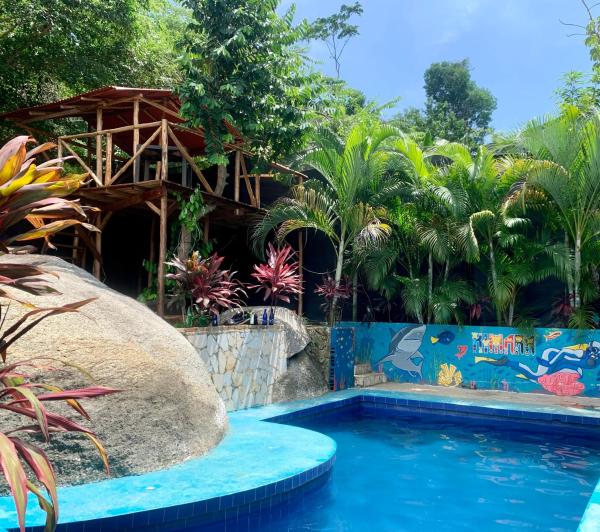 På bilden syns objektet Kimara Tayrona Hostel som ligger i staden Cañaveral.
