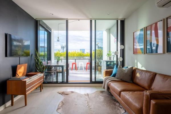 A la foto es mostra l'objecte Woodsy - OpenAir Living Style situat a la ciutat de Melbourne.