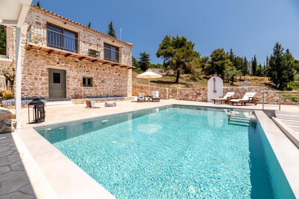 A la foto es mostra l'objecte Misovounous Natural Park Villa by