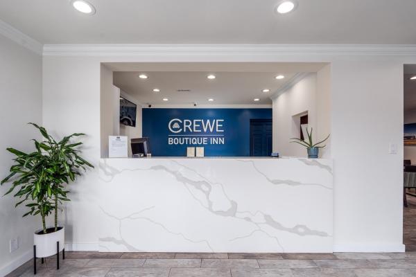På billedet ses objektet Crewe Boutique Inn beliggende i byen Blackstone.