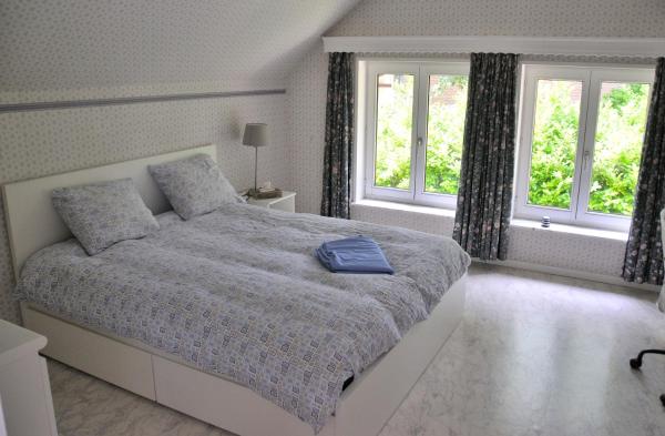 Nella foto è visibile l'oggetto Suite familiale avec 2 Chambres dans une villa - quartier vert et boisé - 5 kms de Namur situato nella città di Wépion.