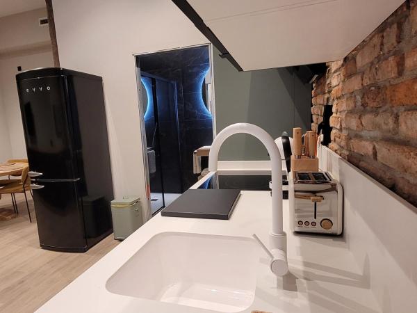 På billedet ses objektet SUITE HAUS BAHIA beliggende i byen Santander.