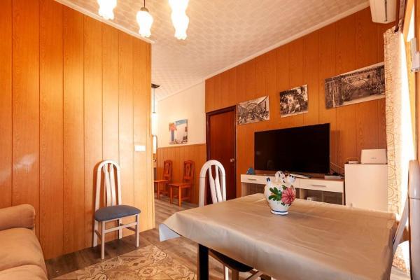 The Little House In The Neighbourhood - Alicante
