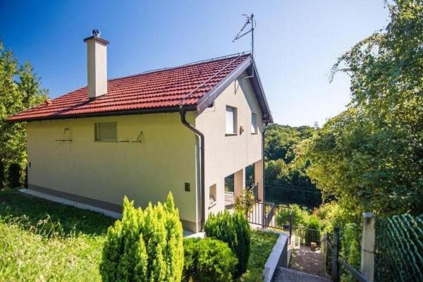 Auf dem Foto ist das Objekt Holiday house with a parking space Samobor, Prigorje - 21340 in der Stadt Samobor zu sehen.
