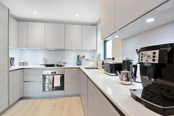 Spacious, 3 bedroom, 2 bathroom, Surbitonの写真9