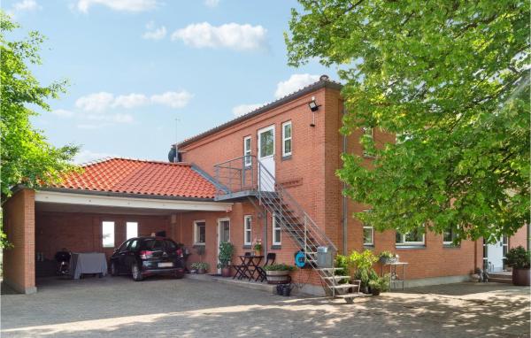 På billedet ses objektet Awesome Apartment In Balle With Wifi beliggende i byen Balle.