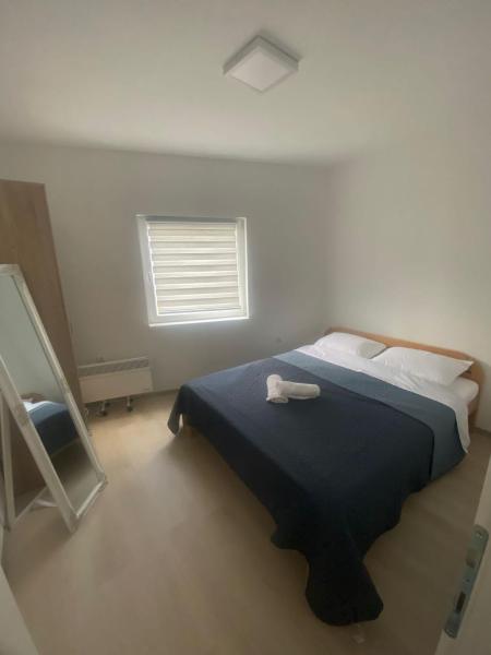 写真にはヤイツェ市にあるApartmani Franciskaが写っています。