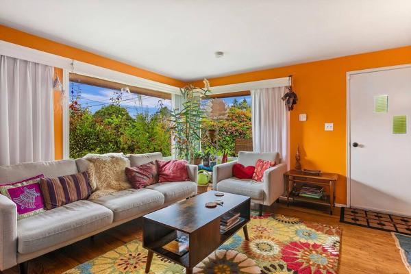 Op de foto is het object Boho Bliss Bungalow te zien, gelegen in de stad Lake Forest Park.