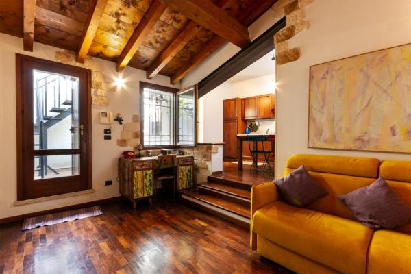 A la foto es mostra l'objecte La Terrazza Apartment - Smart Holiday situat a la ciutat de Mantova.