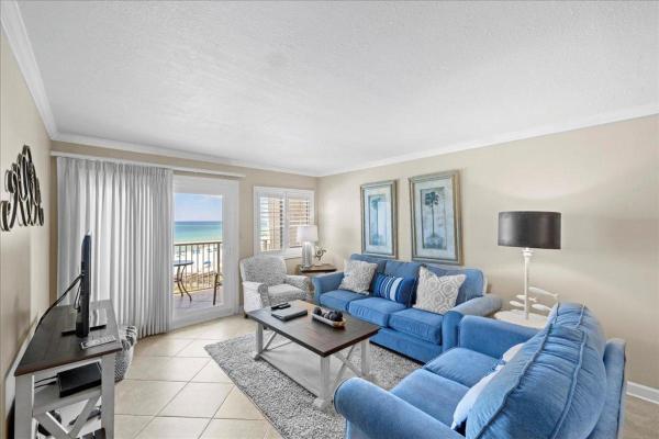 A la foto es mostra l'objecte Holiday Surf and Racquet Unit 523 situat a la ciutat de Destin.