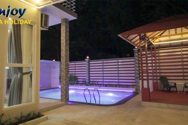 På billedet ses objektet Alulu Luxury Residence - Three Bedroom Villa beliggende i byen Cikundul.
