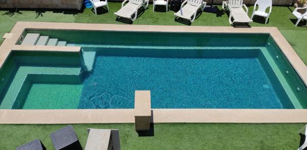 En la foto se muestra el objeto El viso verde luxury suites ubicado en la ciudad de Had Nes.