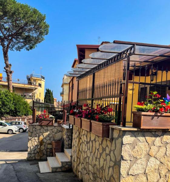 A la foto es mostra l'objecte Casa Nennella con Parcheggio Auto gratuito in Loco situat a la ciutat de Nàpols.