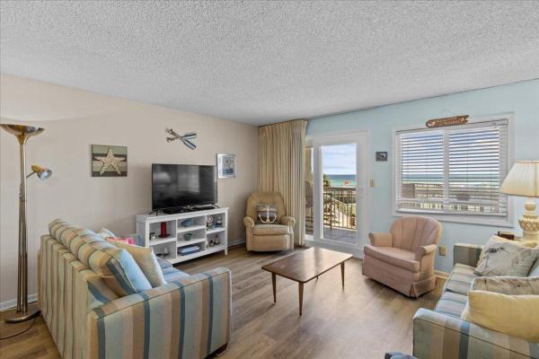 A la foto es mostra l'objecte Holiday Surf and Racquet Unit 217 situat a la ciutat de Destin.