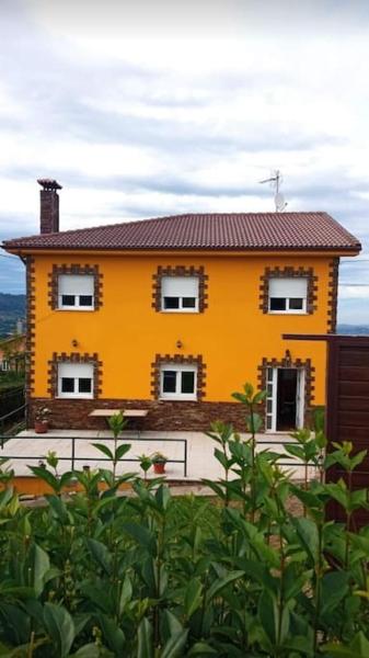Casa Con Finca En Oviedo El Casero - Oviedo
