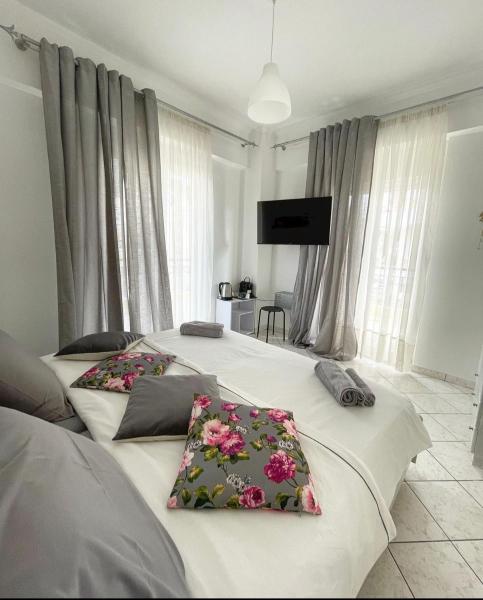 A la foto es mostra l'objecte ALEKA KOTSI ROOMS situat a la ciutat de Igoumenitsa.