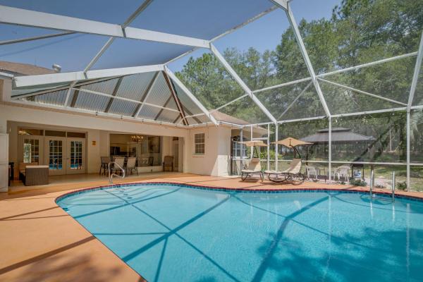 Na fotografii je vidět objekt 4 Mi to Rainbow Springs Dunnellon Villa with Pool! nacházející se ve městě Dunnellon.