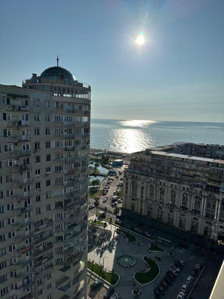 Удобные апартаменты с видом на море - Batumi