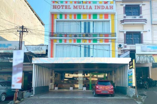 På billedet ses objektet Urbanview Hotel Mulia Indah Palopo beliggende i byen Palopo.