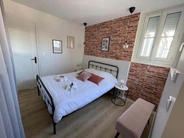 A la foto es mostra l'objecte Jupiter - SILS ( 2 appartements ) situat a la ciutat de Caen.