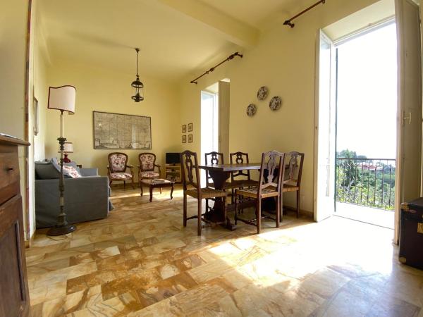 A la foto es mostra l'objecte Alassio prima collina spaziosa casa vista mare per 10 persone situat a la ciutat de Alassio.