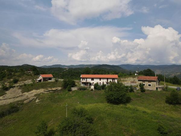 Nella foto è visibile l'oggetto Cascina Merlo Country House situato nella città di Malvicino.