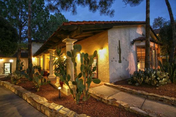 Foto 3: DoubleTree Suites by Hilton Tucson Airport