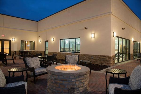 Foto 3: DoubleTree by Hilton Schenectady