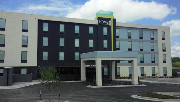 La photo montre l'objet Home2 Suites by Hilton Tulsa Hills situé dans la ville de Tulsa.